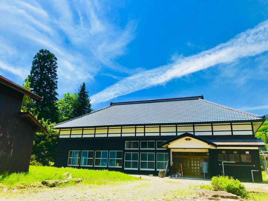 株式会社SATORUSHAREBASE昭和村